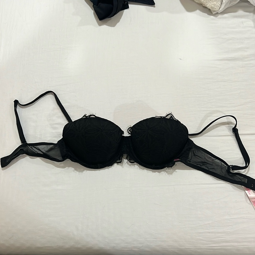 Victoria’s Secret Pink bra
